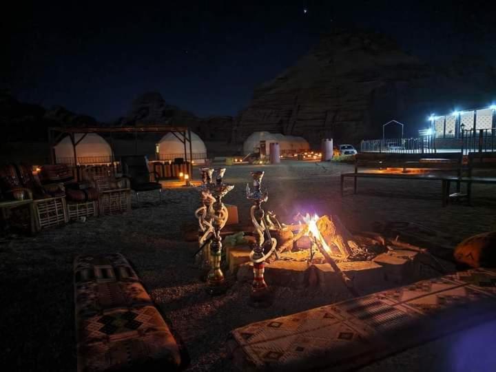 Sami Al Muzna Rum Camp Wadi Rum Buitenkant foto