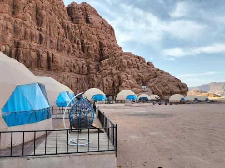 Sami Al Muzna Rum Camp Wadi Rum Buitenkant foto