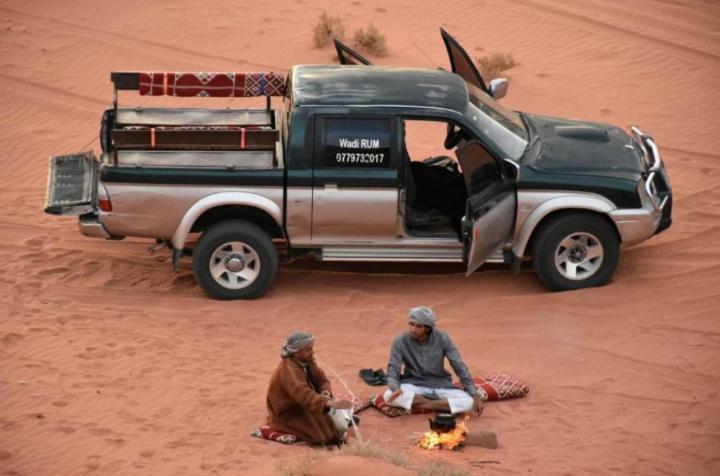 Sami Al Muzna Rum Camp Wadi Rum Buitenkant foto