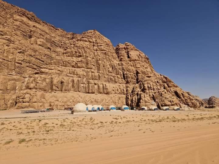 Sami Al Muzna Rum Camp Wadi Rum Buitenkant foto